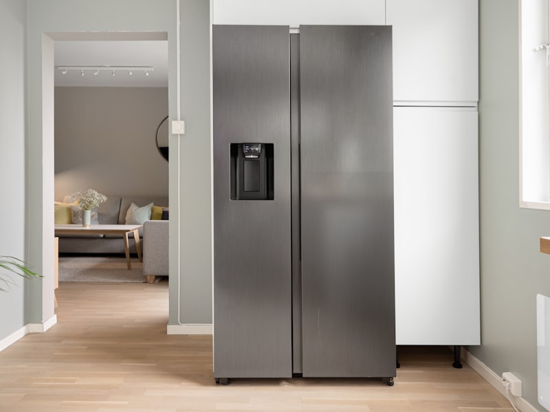 Hisense Fridge 260L